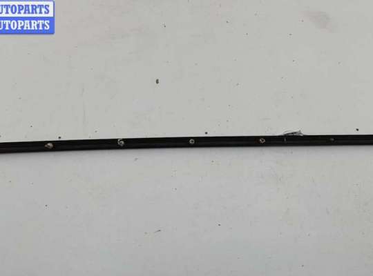 купить Молдинг двери передней левой на Mercedes C-Class W202 (1993-2000)