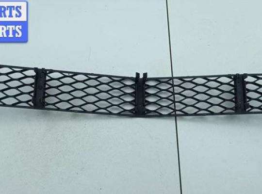 купить Решётка (заглушка) в бампер на Mercedes E-Class W211 (2002-2009)