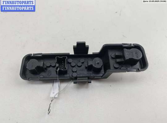 купить Плата фонаря заднего левого на Nissan Almera N16 (2000-2007)