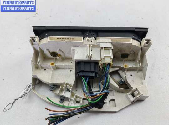 купить Переключатель отопителя на Volkswagen Passat B5