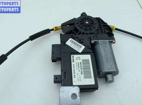 купить Стеклоподъемник электрический передний правый на Peugeot 307