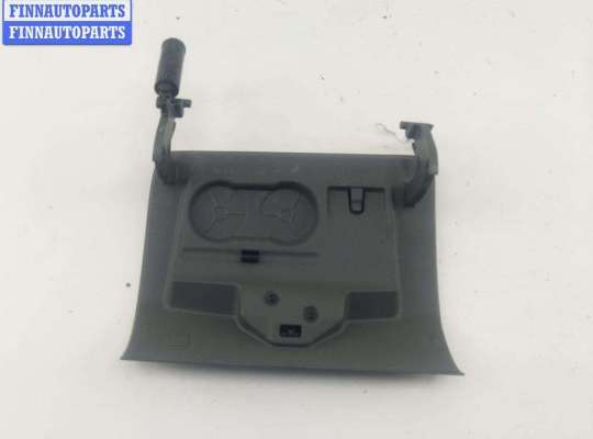 Бардачок (вещевой ящик) на Ford Focus II