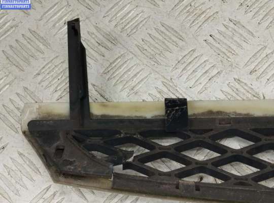 купить Решетка радиатора на Ford Focus I (1998-2005)