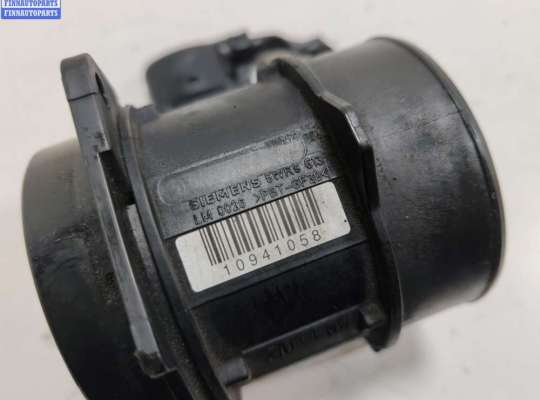 купить Расходомер (измеритель потока воздуха) на Mercedes C-Class W203 (2000-2006)