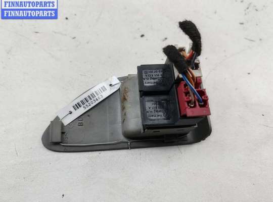 купить Кнопка открывания багажника на Volkswagen Passat B5+ (GP)