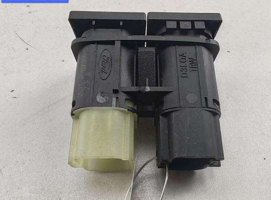 купить Кнопка аварийной сигнализации (аварийки) на Ford Mondeo III (2000-2007)