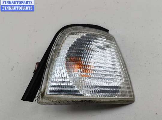 Поворотник (указатель поворота) правый AU1717679 на Audi 80 B4 (1991-1996)