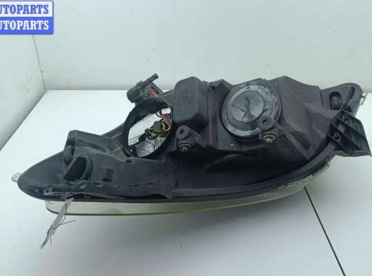 купить Фара правая на Opel Astra H (2004-2009)