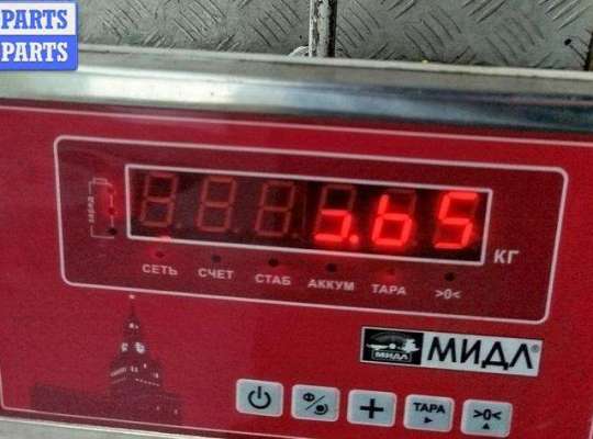 купить Обшивка двери задней левой (дверная карта) на Volkswagen Touareg