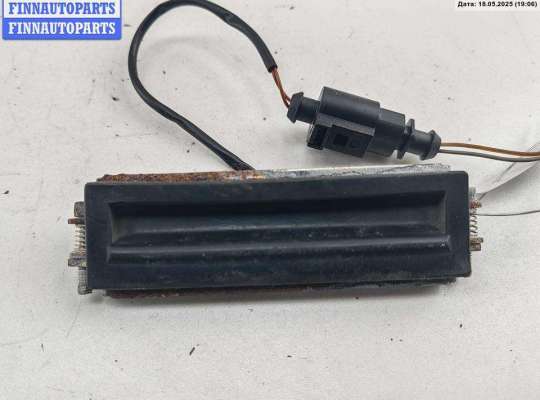 купить Кнопка открывания багажника на Volkswagen Passat B5+ (GP)