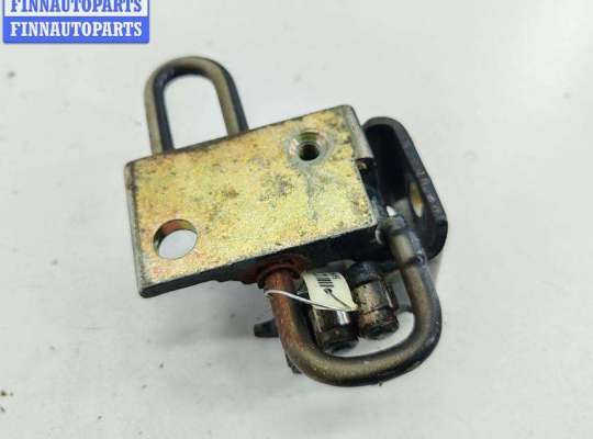 купить Петля двери передней правой на Volkswagen Passat B5