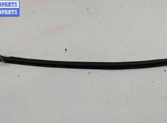 купить Молдинг стекла двери передней левой наружный на Opel Omega B (1994-2003)