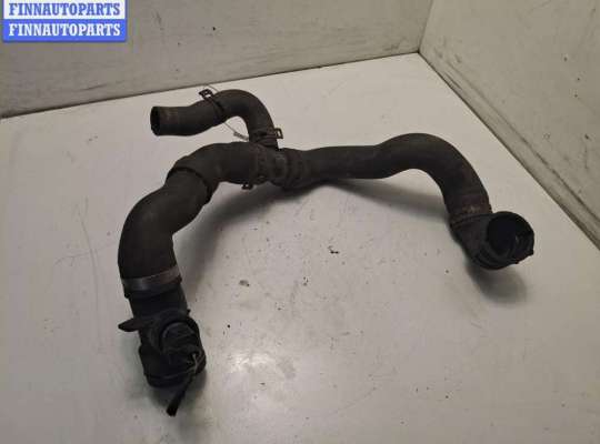 Патрубок радиатора VG2754835 на Volkswagen Passat B6