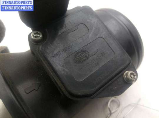 купить Расходомер (измеритель потока воздуха) на Volkswagen Passat B5