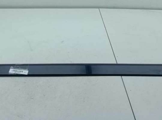 купить Молдинг двери задней левой на Audi A4 B7 (2004-2008)