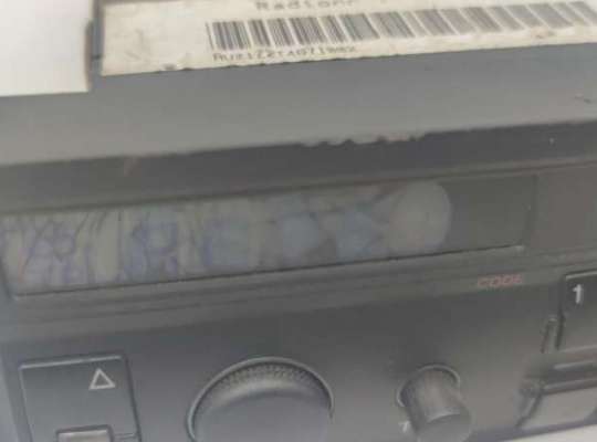 купить Аудиомагнитола на Audi A4 B5 (1994-2001)