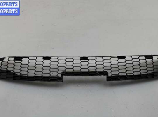 Купить Решётка (заглушка) в бампер на Mazda 6 (2002-2007) GG/GY Решётка (заглушка) в бампер MZ653707 на Mazda 6 (2002-2007) GG/GY