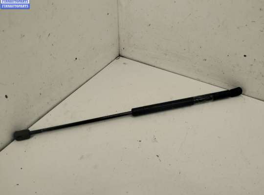 Амортизатор крышки (двери) багажника VG2626524 на Volkswagen Golf-3