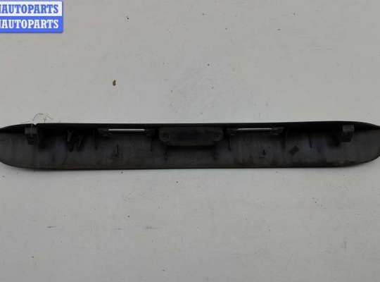 купить Накладка подсветки номера на Chrysler Voyager (2001-2007)