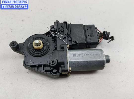 купить Моторчик стеклоподъемника задний правый на Skoda Superb mk1 (B5)