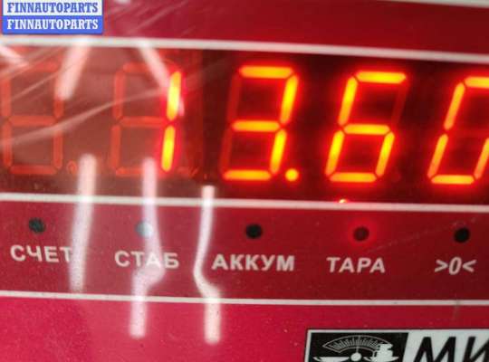 Капот на Ford Focus II