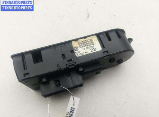 купить Блок кнопок управления стеклоподъемниками на Opel Astra H (2004-2009)