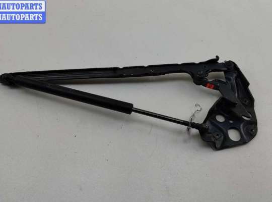 Купить Петля капота правая на Mercedes E-Class W210 (1995-2002) Петля капота правая MB1682549 на Mercedes E-Class W210 (1995-2002)