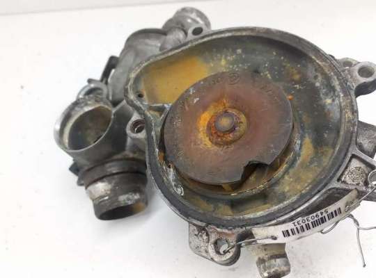 Насос водяной (помпа) на BMW 7 (E65/E66)