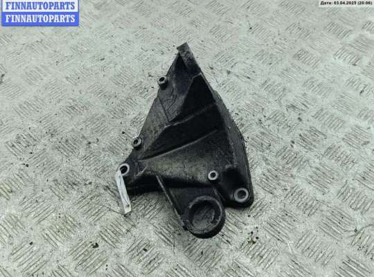 купить Кронштейн КПП опорный на Audi A4 B5 (1994-2001)
