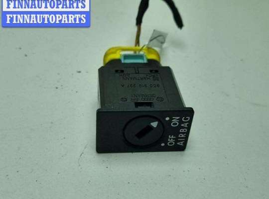 купить Кнопки управления прочие (включатель) на Volkswagen Passat B6