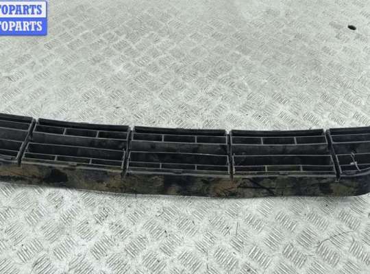 купить Решётка (заглушка) в бампер на Ford Focus I (1998-2005)