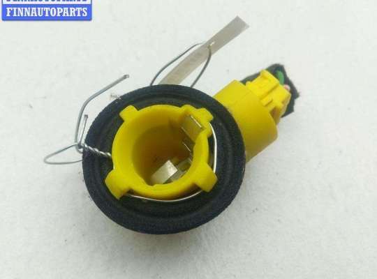 купить Патрон лампы фонаря на Lancia Zeta