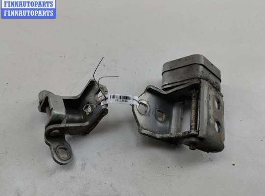 Купить Петля двери задней левой на Renault Scenic II (2003-2009) Петля двери задней левой RN1552737 на Renault Scenic II (2003-2009)