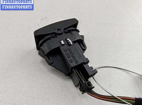 Кнопки стеклоподьемника на Ford Mondeo III