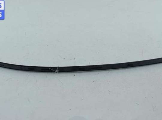 купить Молдинг двери передней правой на Audi A6 C5 (1997-2005)