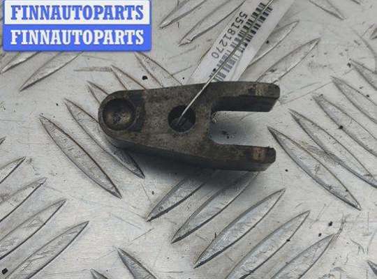 купить Скоба (кронштейн) крепления форсунки на Mercedes Vito-1 W638 (1996-2003)