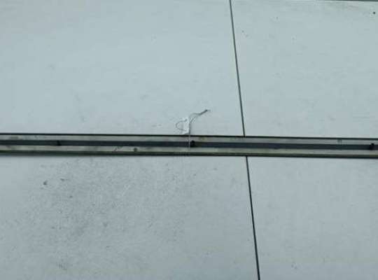 купить Молдинг двери передней левой на Volkswagen Golf-4