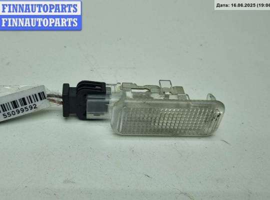 купить Фонарь салонный (плафон) на Volkswagen Passat B5