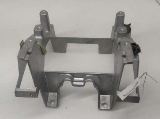 Кронштейн прочее на Audi Q7 (4L)