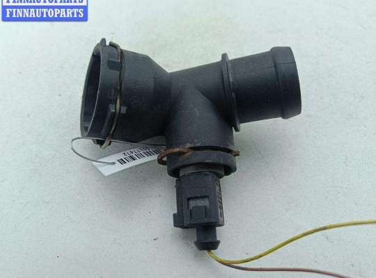 купить Фланец (тройник) системы охлаждения на Seat Altea
