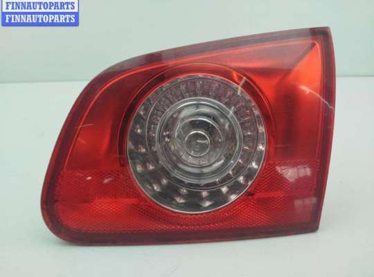 Фонарь крышки багажника правый VG2739567 на Volkswagen Passat B6