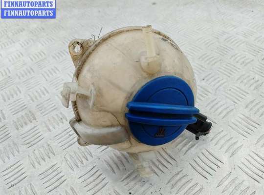 Купить Бачок расширительный на Volkswagen Golf-6 Бачок расширительный VG2770610 на Volkswagen Golf-6