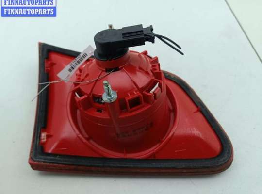 купить Фонарь крышки багажника правый на Volkswagen Passat B6