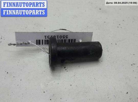купить Кронштейн крепления на Volkswagen Passat B5