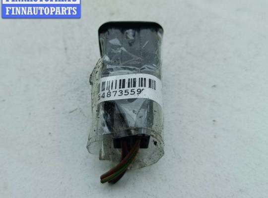 купить Кнопка открывания лючка топливного бака на Volkswagen Passat B5