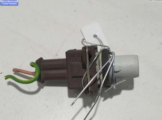 Патрон лампы фары PG786704 на Peugeot 206