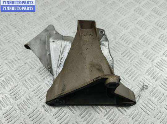 купить Кронштейн двигателя опорный на Audi A4 B5 (1994-2001)