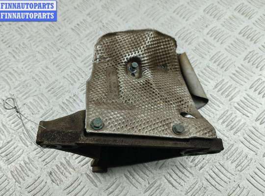 купить Кронштейн двигателя опорный на Audi A4 B5 (1994-2001)