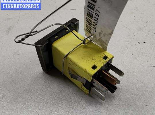 купить Кнопка обогрева сидений на Opel Omega B (1994-2003)