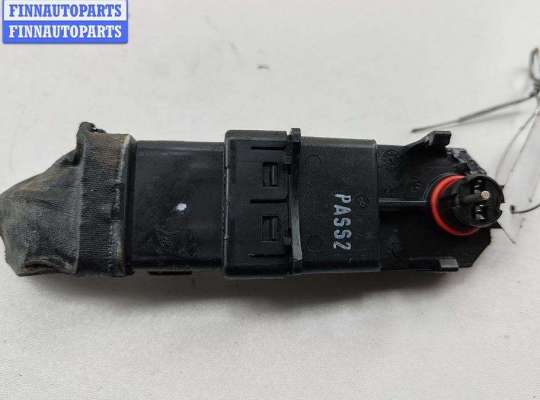 Купить Блок управления стеклоподъемниками на Renault Scenic II (2003-2009) Блок управления стеклоподъемниками RN1552415 на Renault Scenic II (2003-2009)